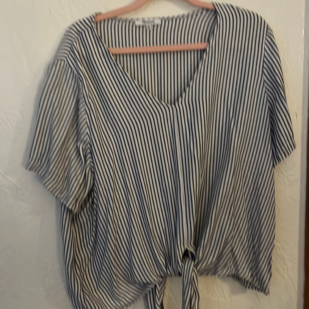 Madewell 2x tie front top